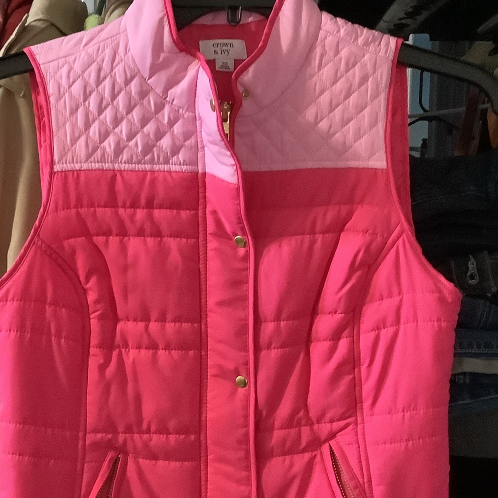 Crown & Ivy Pink puffer Vest, XS